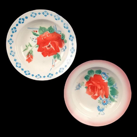 Pair Of Vintage Metal Bowls With Roses Enamel Coating from Peacock Made In China - Picture 1 of 10